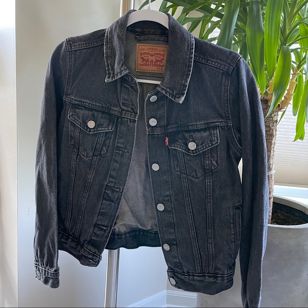 Levi’s Original Trucker Jacket (Black/Gray Jean Jacket)